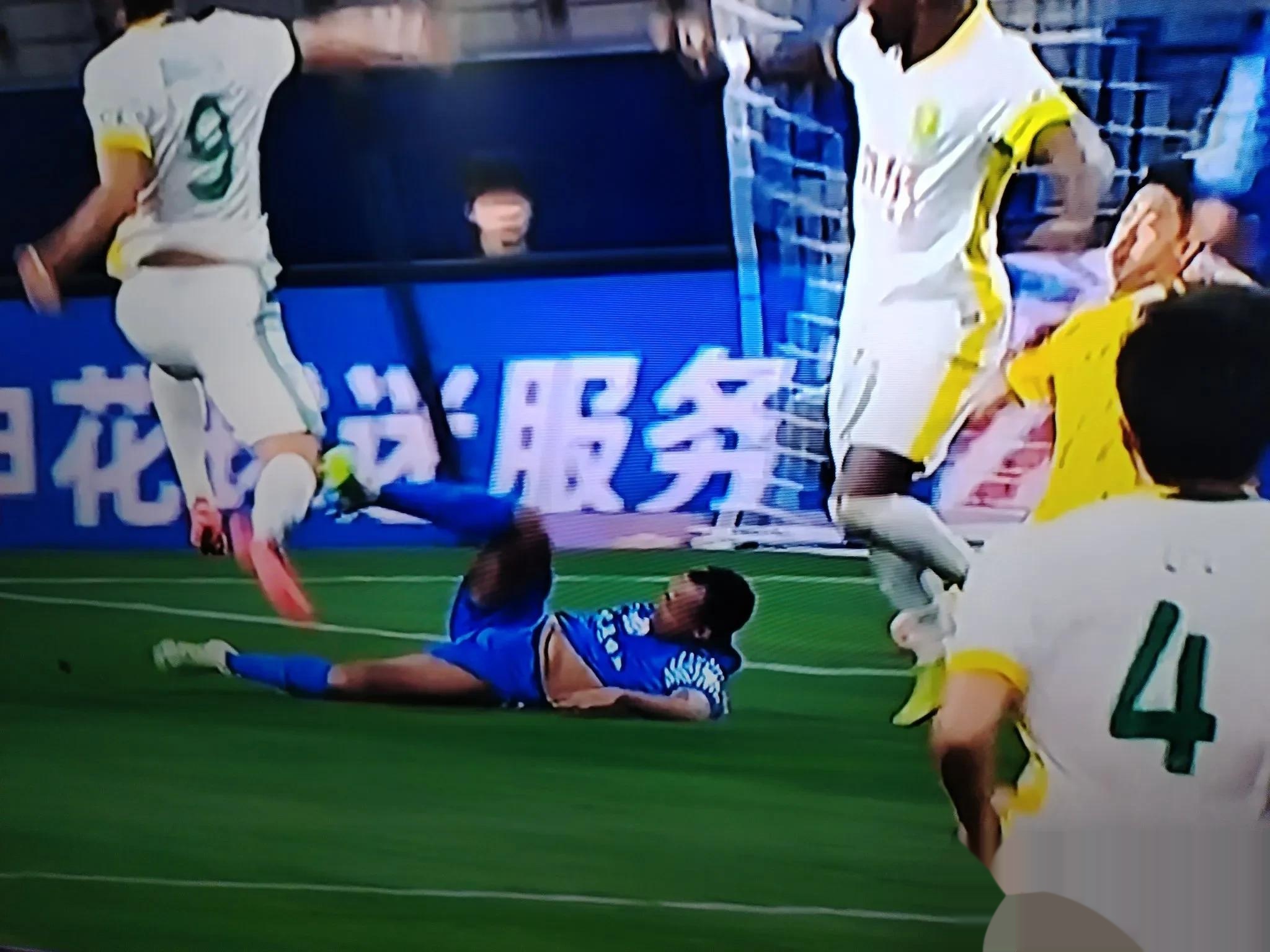 恒大球员受伤，对球队实力造成影响的简单介绍