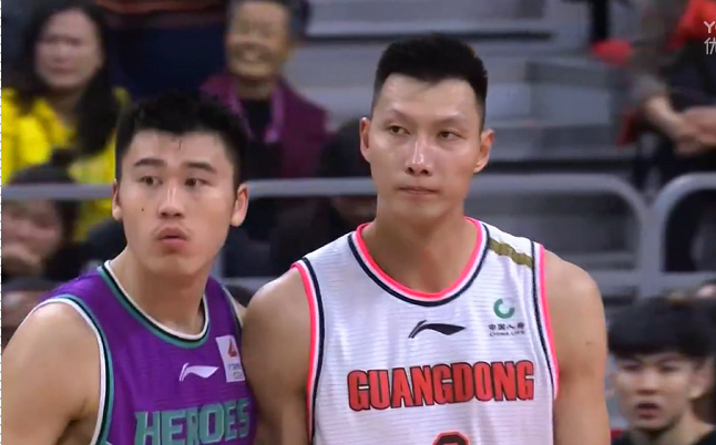 浙江队在主场击败四川男篮,豪取三连胜 浙江队在主场击败四川男篮,豪取三连胜