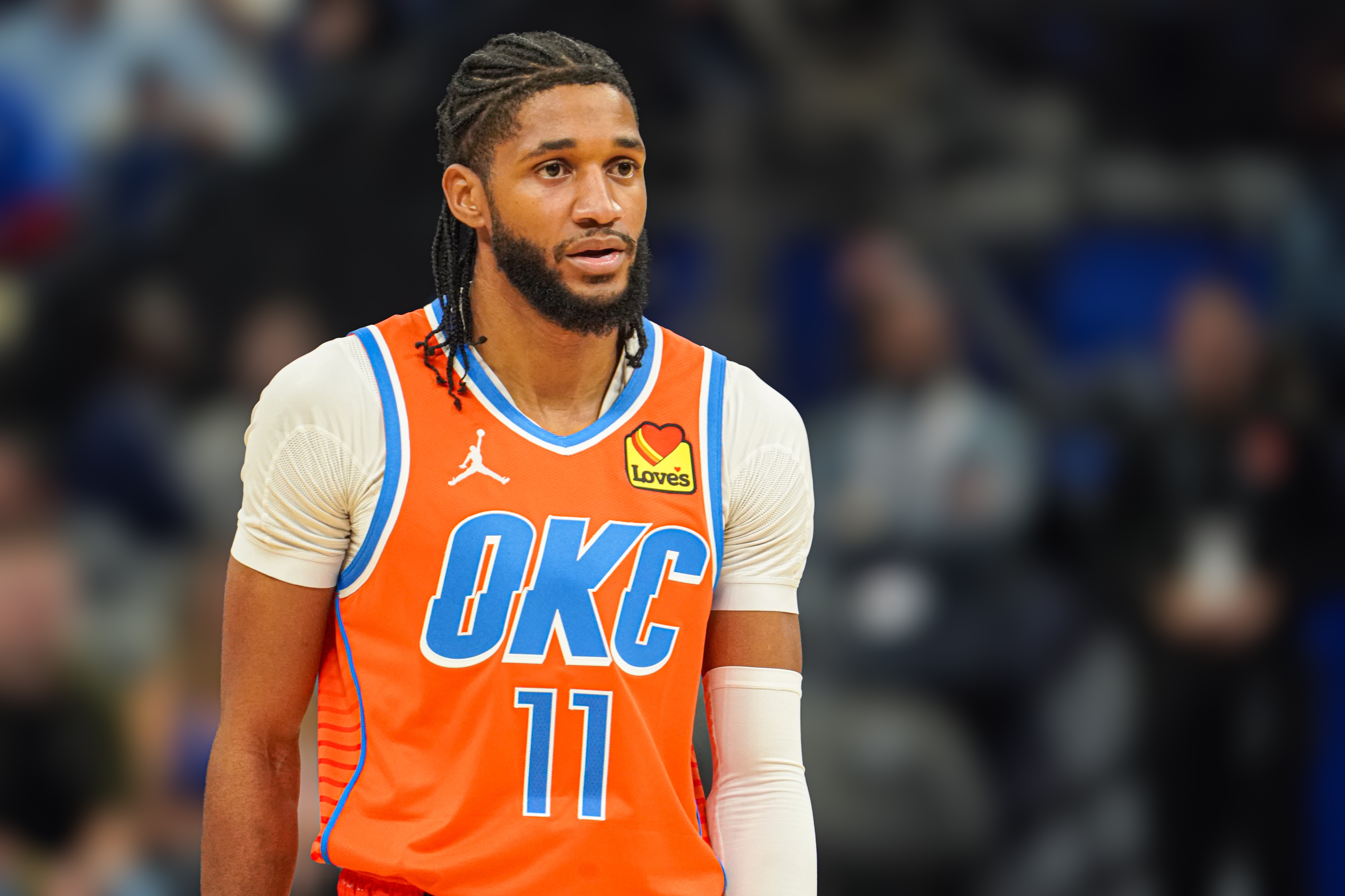 乐鱼体育官方-包含乔治：年轻球员是雷霆队未来的希望，要多培养的词条